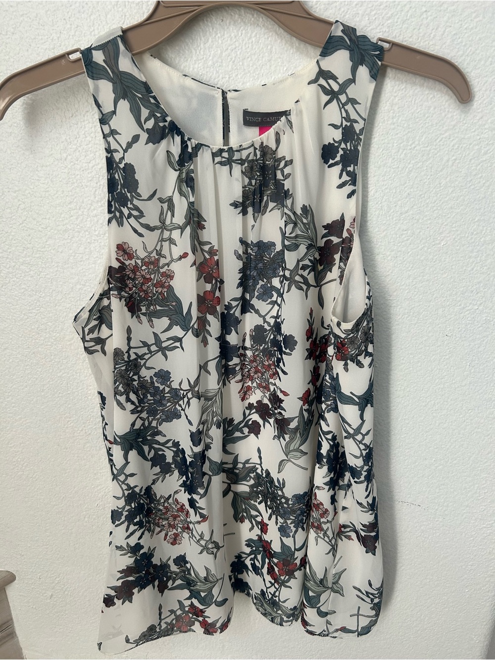 Vince Camuto Ivory Floral Pleated Sleeveless Top